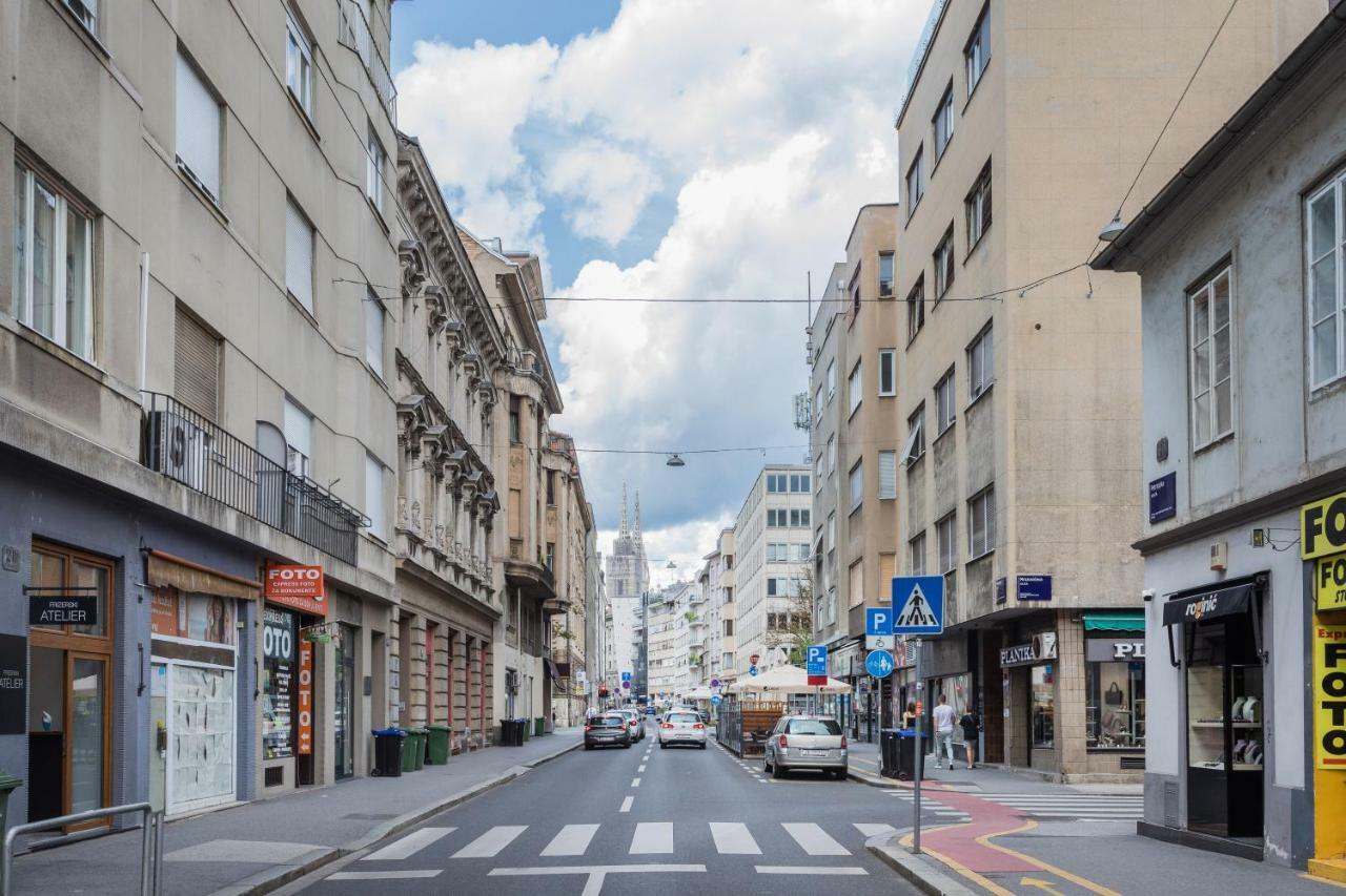 Studio Apartments Near Park Zrinjevac زغرب المظهر الخارجي الصورة
