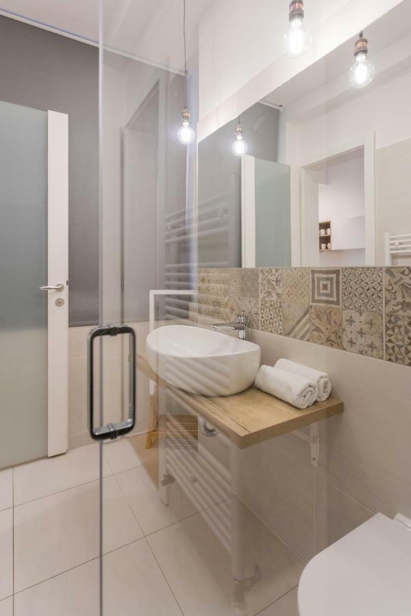 Studio Apartments Near Park Zrinjevac زغرب المظهر الخارجي الصورة